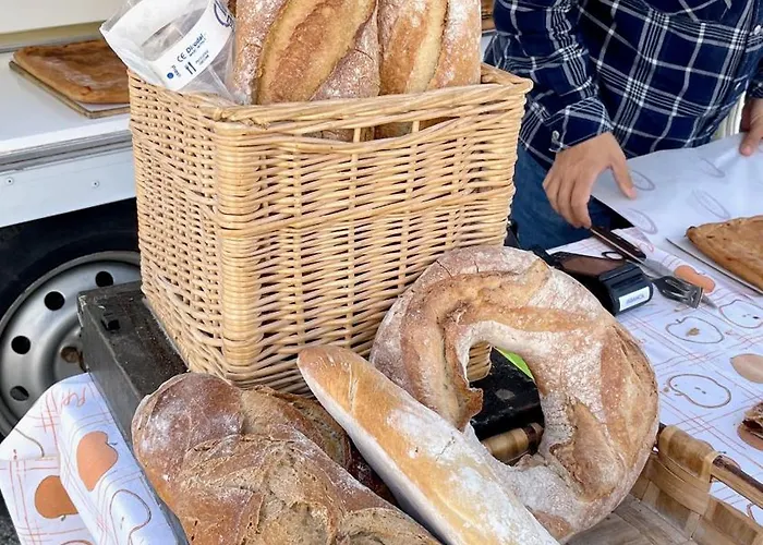 The Cliffs A Ribeira - Areoura * Foz