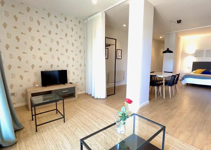 The Cliffs A Ribeira - Areoura Foz